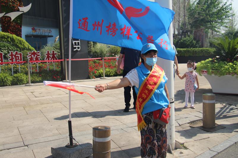 <strong>美女后入黄片</strong>